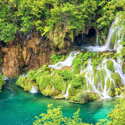 Выбрать фотообои на стену Водопад в Хорватии большой выбор лучших фото обоев отличного качества в магазине Эко Обои